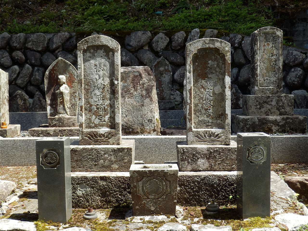 木村勝右衛門夫妻の墓