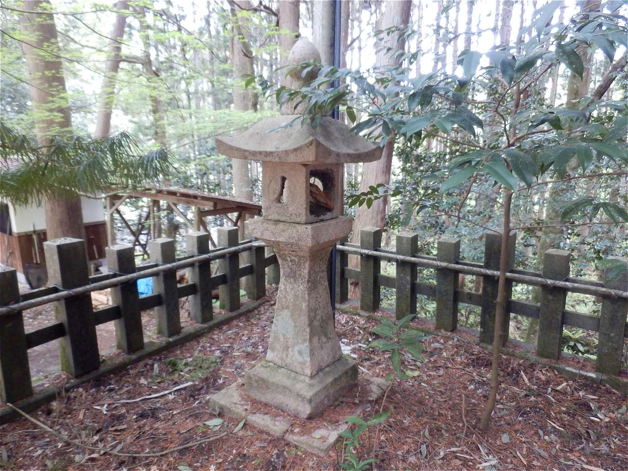 木村勝右衛門の灯籠