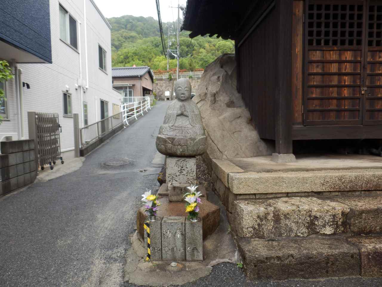 義民地蔵